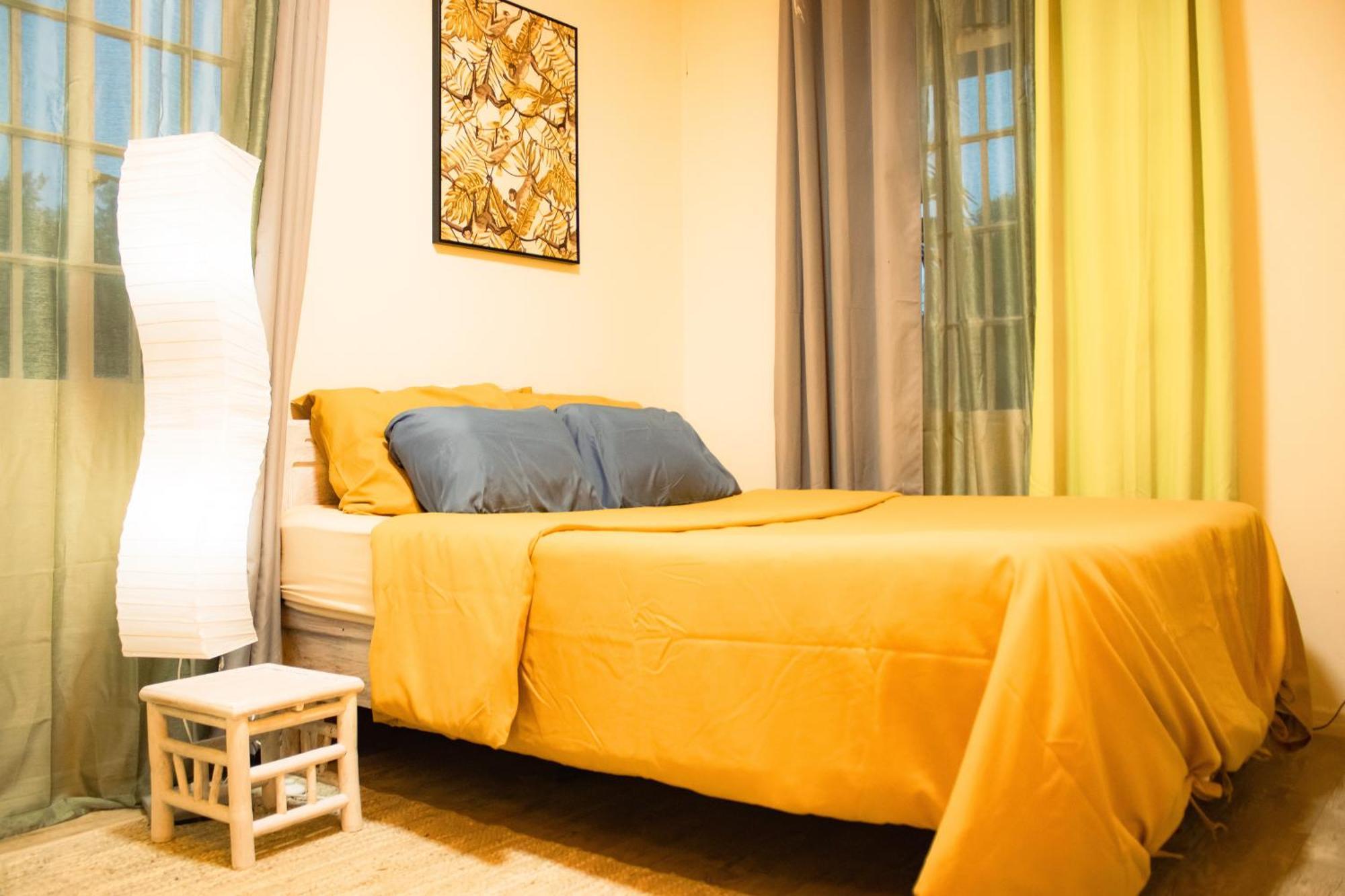 Apartment With Private Rooftop 450 M From The Flic en Flac